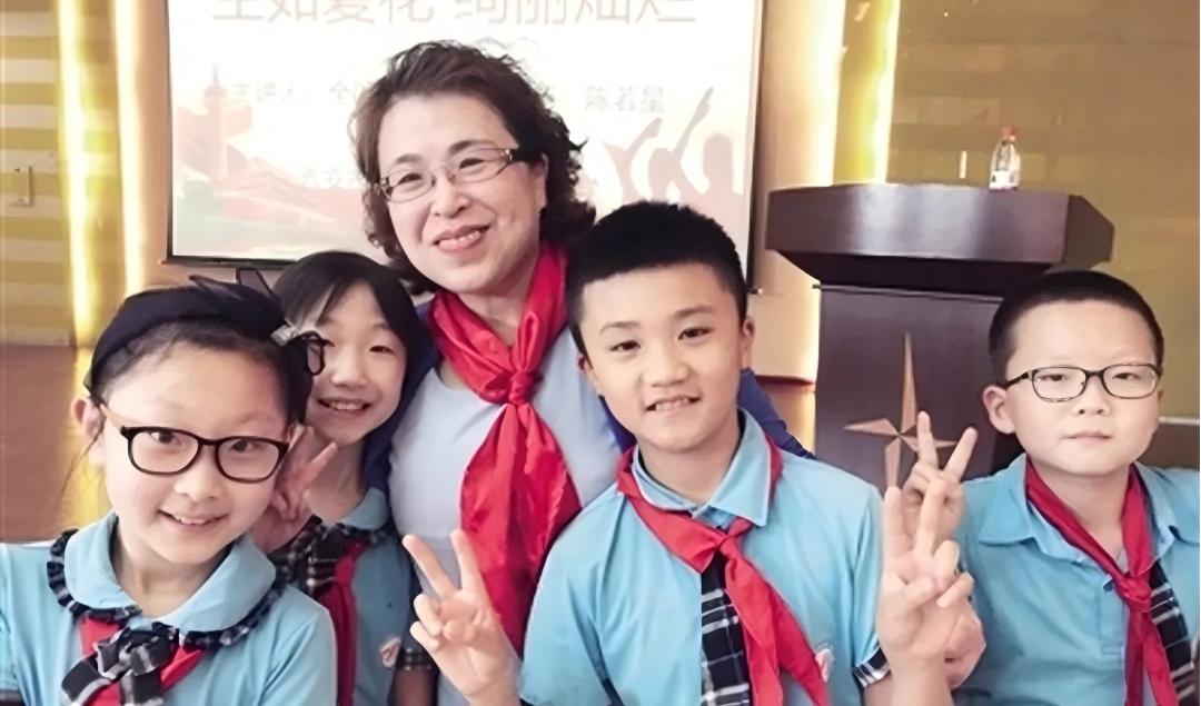 陕西省关工委：一缕银发一份温暖，三秦“五老”情润童心