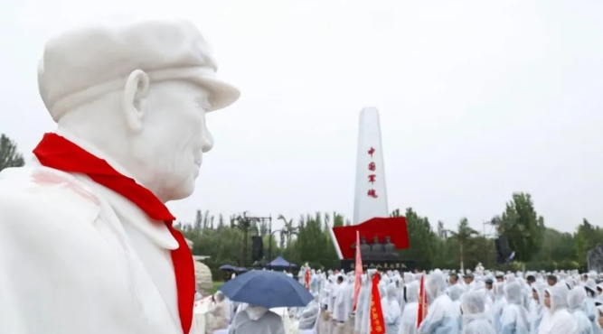 宁夏回族自治区关工委隆重纪念中国人民抗日战争暨世界反法西斯战争胜利80周年