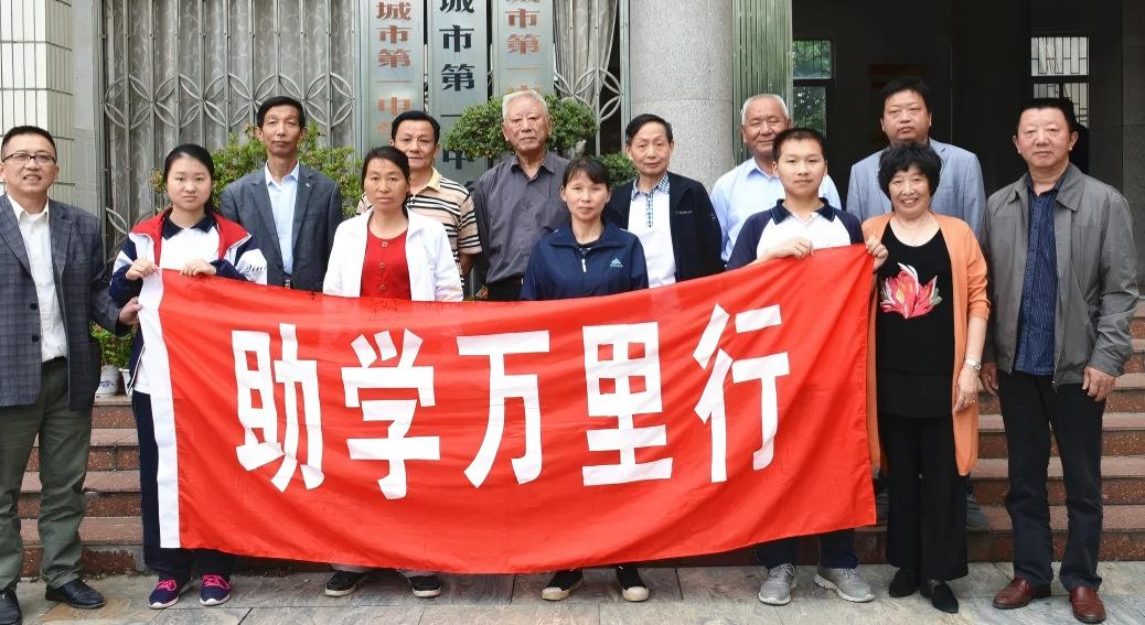 《浙江日报》：青少年成长路上的引路人知心人守护人 ——2025年度浙江省关心下一代“最美五老”群像