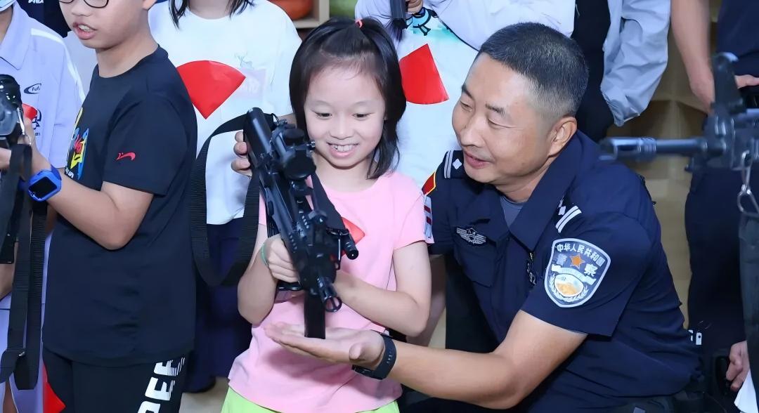 天津少年警校民心工程新地标落成 开展法治安全教育活动 为未成年人筑牢安全防线