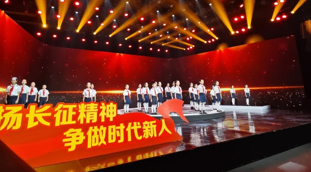 内蒙古自治区青少年朗读大会优秀作品展演举行