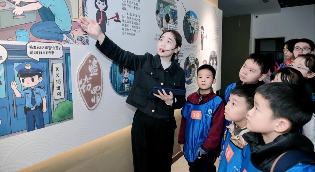 四川省成都市关工委“法治护航·伴我成长”系列法治教育实践活动圆满结束