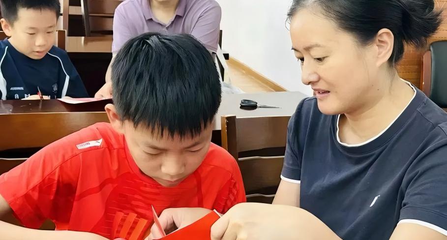 浙江省衢州市：“南孔银辉”项目绘就代际共育和美画卷