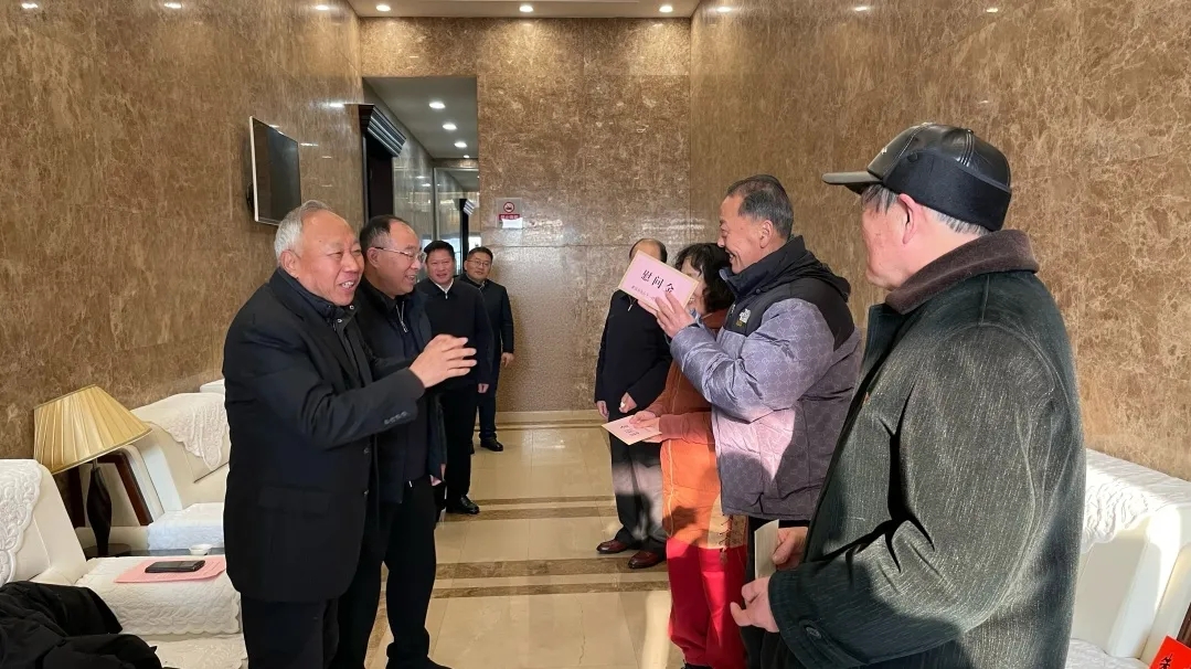 湖北省武汉市关工委开展2026年春节前走访慰问活动
