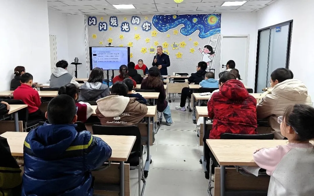 新疆维吾尔自治区巴州关工委开展弘扬中华优秀传统文化主题宣讲