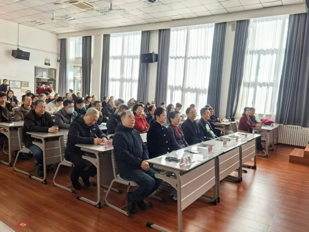 辽宁省丹东市关工委联合市组织工作服务中心举办“五老”公益大讲堂心理健康讲座