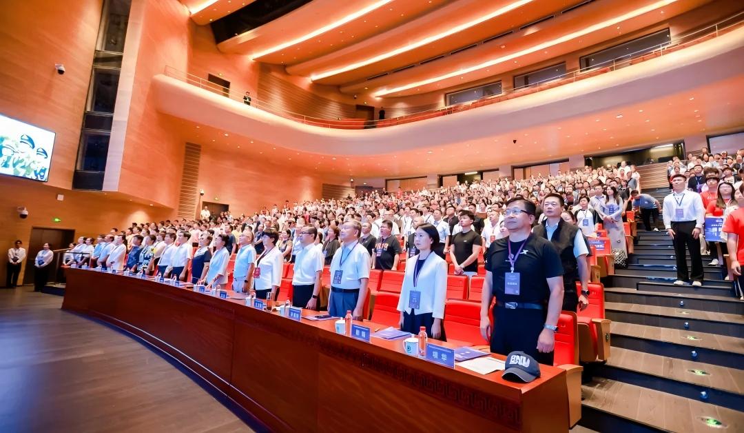 中国关工委主任顾秀莲出席第五届全国青科赛总决赛