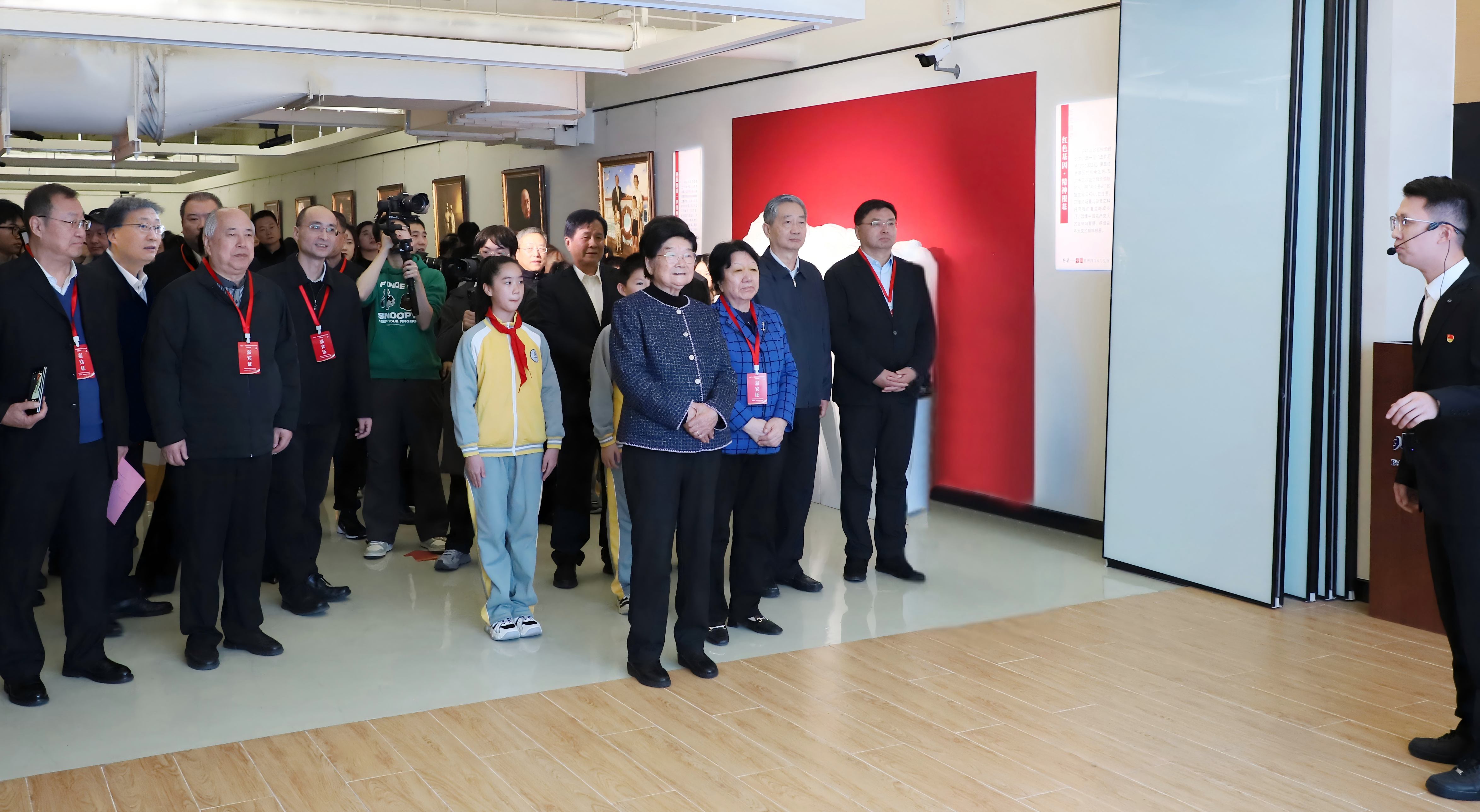 中国关工委主任顾秀莲出席北京市大兴区关工委“脊梁——中国精神的传承与弘扬”主题展