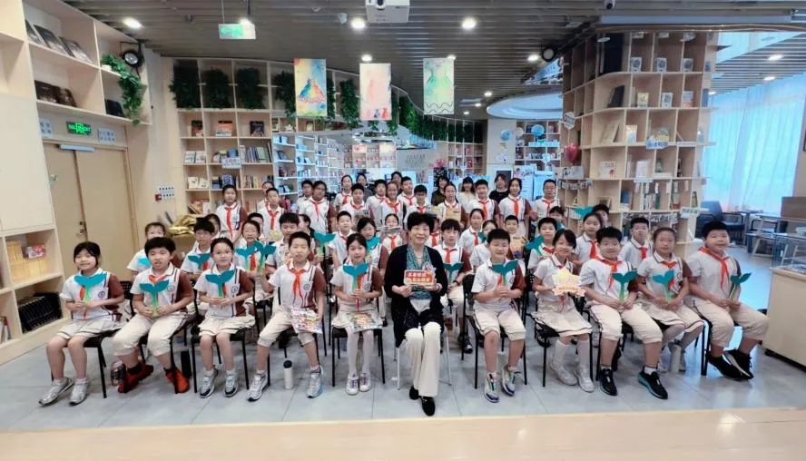 天津市关工委主办“科技兴国·探索未来”主题教育活动