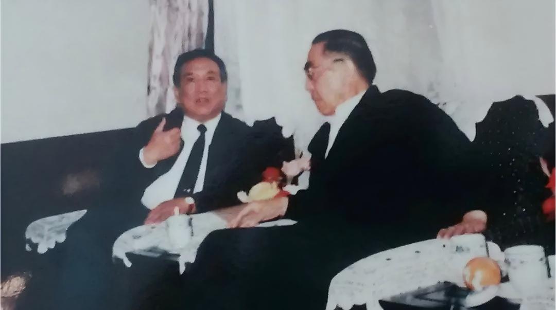 深切缅怀闵振环同志