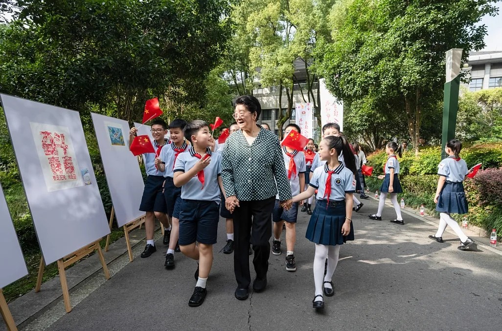 1766113856950255.jpg 20251219_111025_008.jpg