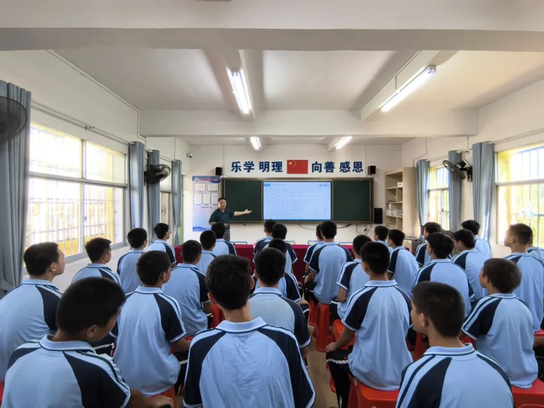 广西壮族自治区防城港市关工委开展“五老”结对专项帮教活动